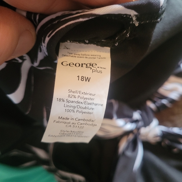 George Plus Black and White Swimsuit with Aqua Sash Sz.18W - Picture 7 of 7